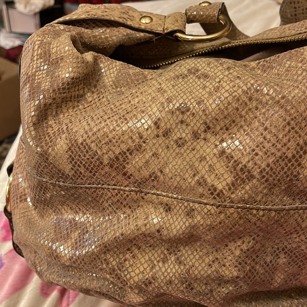 Michael Kors women’s bag snake skin type - Picture 6 of 6
